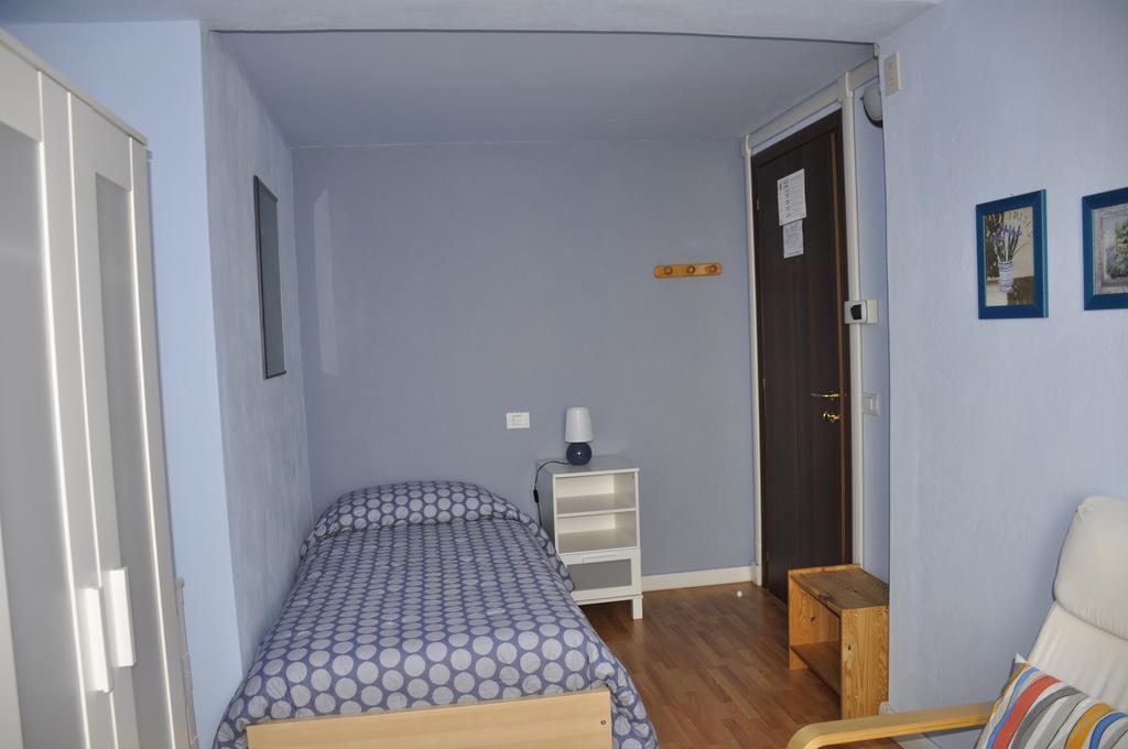 Locanda Del Pittore Arcumeggia Exteriör bild